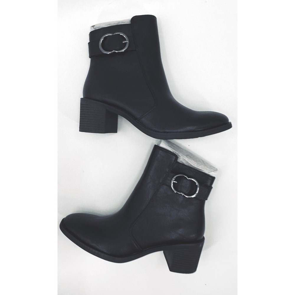 Eurosoft Womens Hawthorne Black Faux Leather Buckle Accent Block Heel Ankle Boot